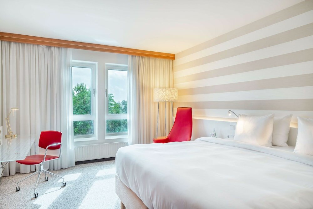 Фото Radisson Blu Hotel, Karlsruhe