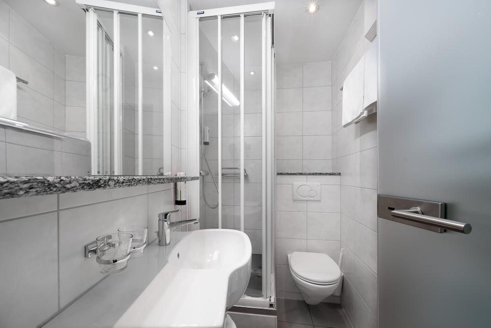 Фото Hotel Derby Interlaken - Action & Relax Hub