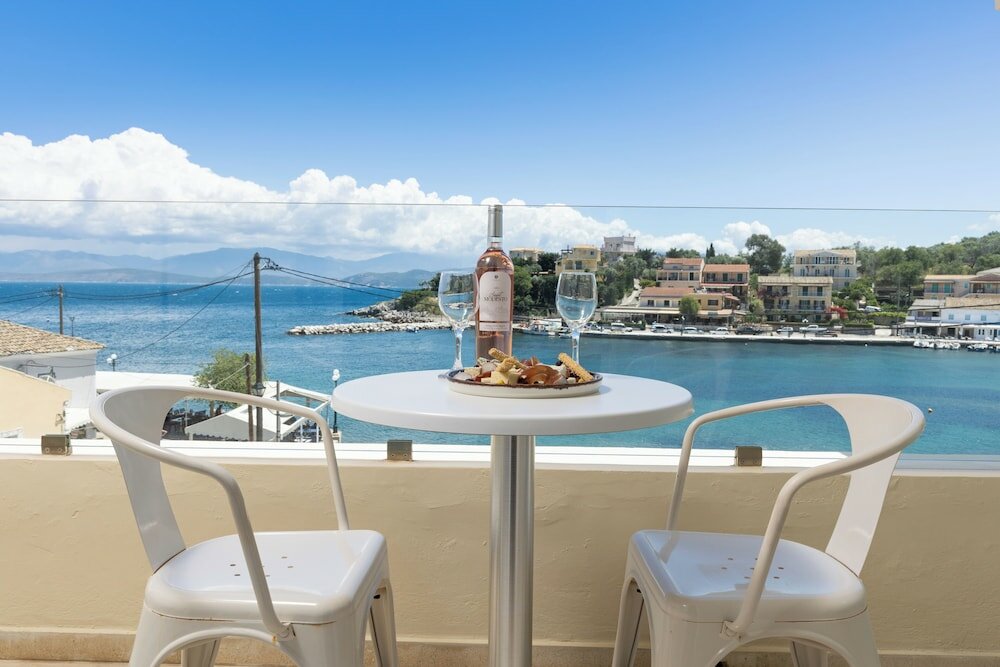 Фото Melina Bay Boutique Hotel