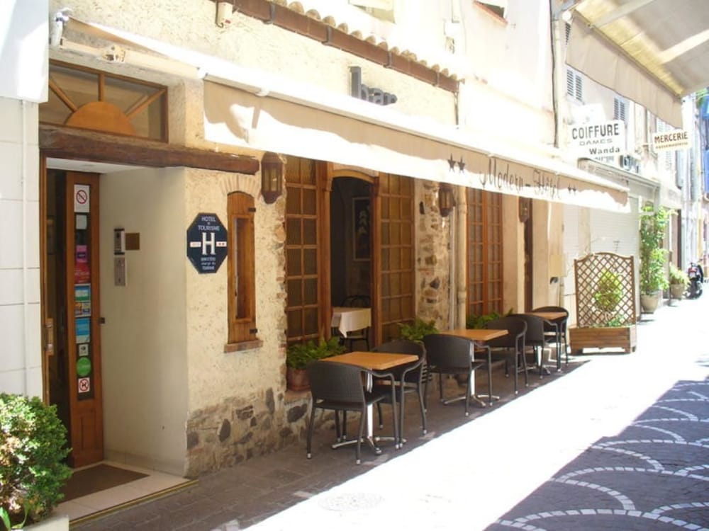 Фото Modern Hotel