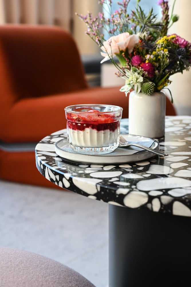 Фото Okko Hotels Nice Aéroport