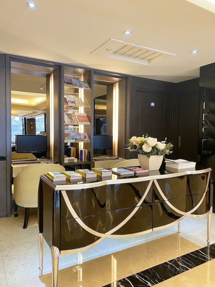 Фото Ren Mei Business Hotel