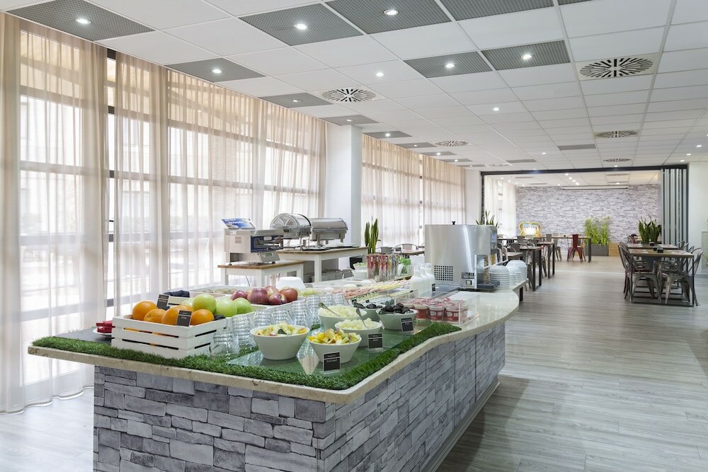 Фото B&B Hotel Roma Tuscolana San Giovanni