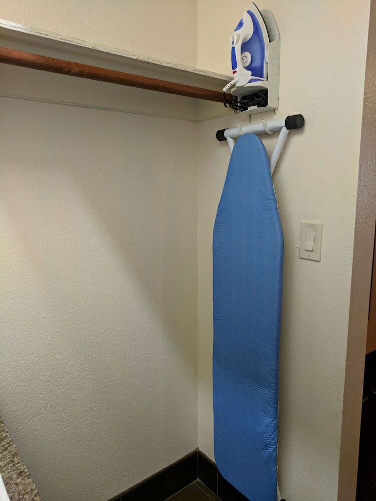 Фото Americas Best Value Inn Brownsville