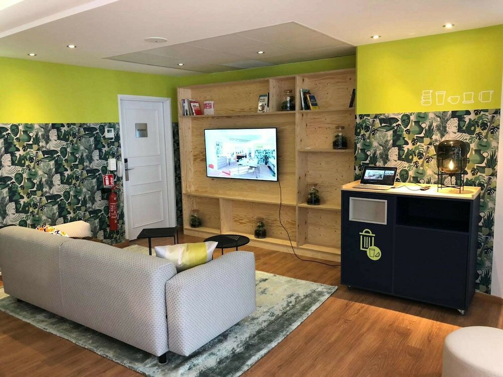 Фото Ibis Paris Montmartre Sacré-Coeur