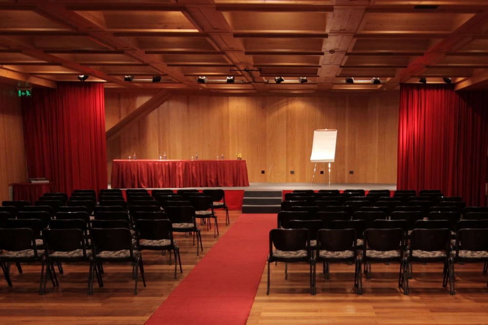 Фото NH Bariloche Edelweiss