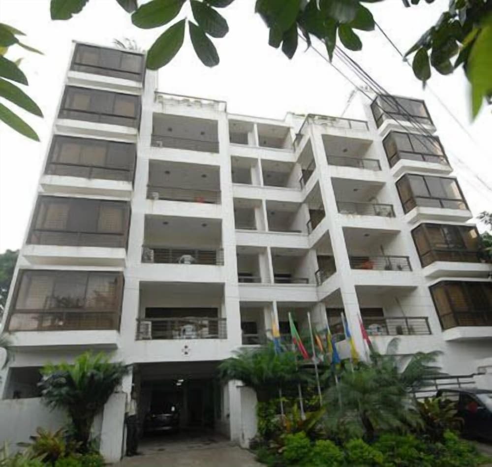 Фото отеля 1