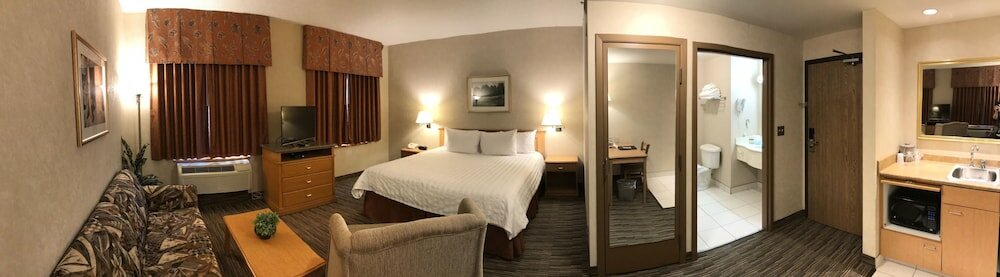 Фото Humphry Inn & Suites