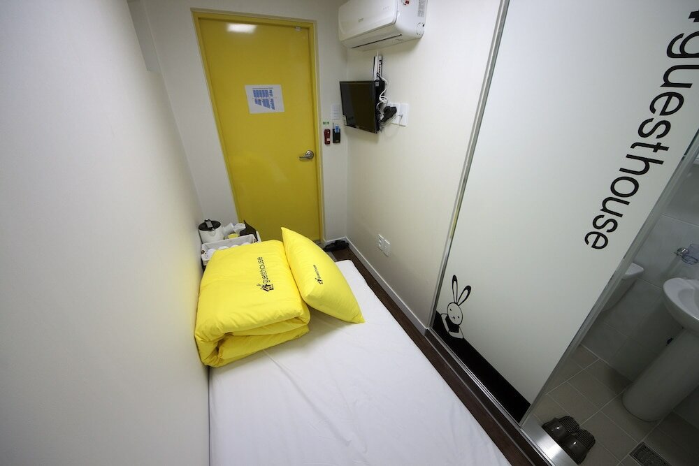 Фото 24 Guesthouse Myeongdong Town