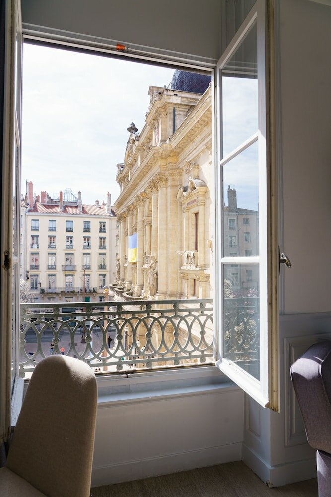 Фото Hotel du Theatre