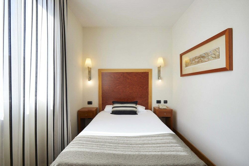 Фото Exe Plaza Delicias