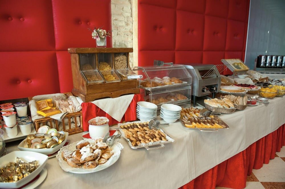 Фото Hotel Bologna