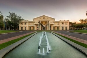 Гостиница Peermont Metcourt Inn at the Grand Palm Gaborone