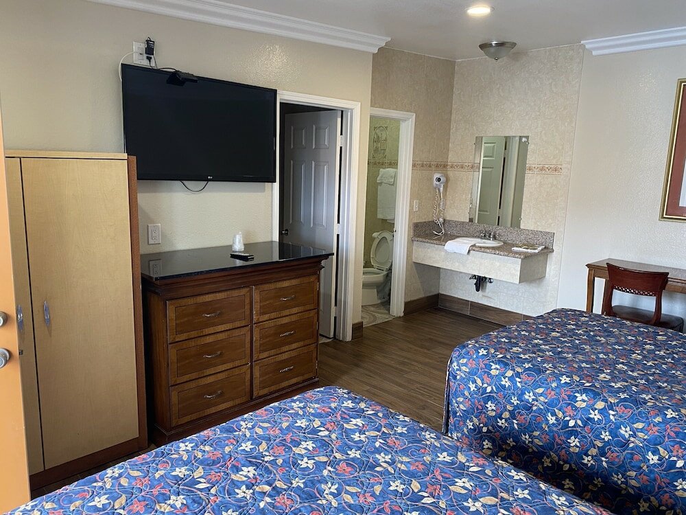 Фото Palace Inn Oxnard