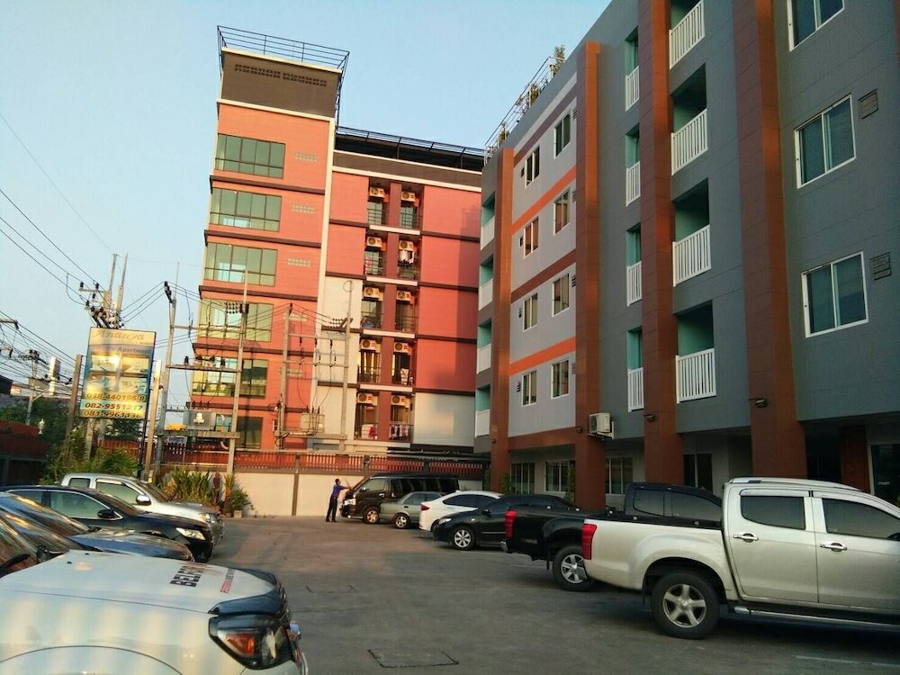 Фото Ananya Residence Service Apartment