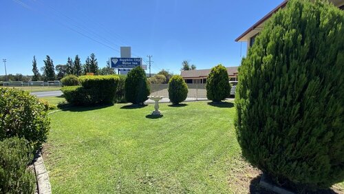 Гостиница Sapphire City Motor Inn, Inverell в Инверелле