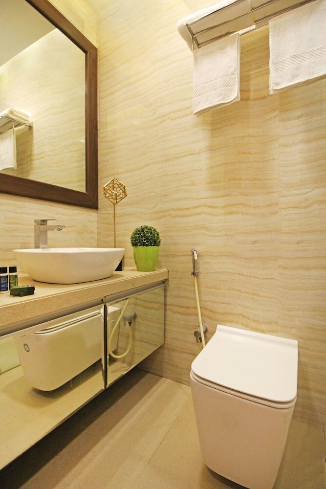 Фото Theory9 Premium Serviced Apartments Khar