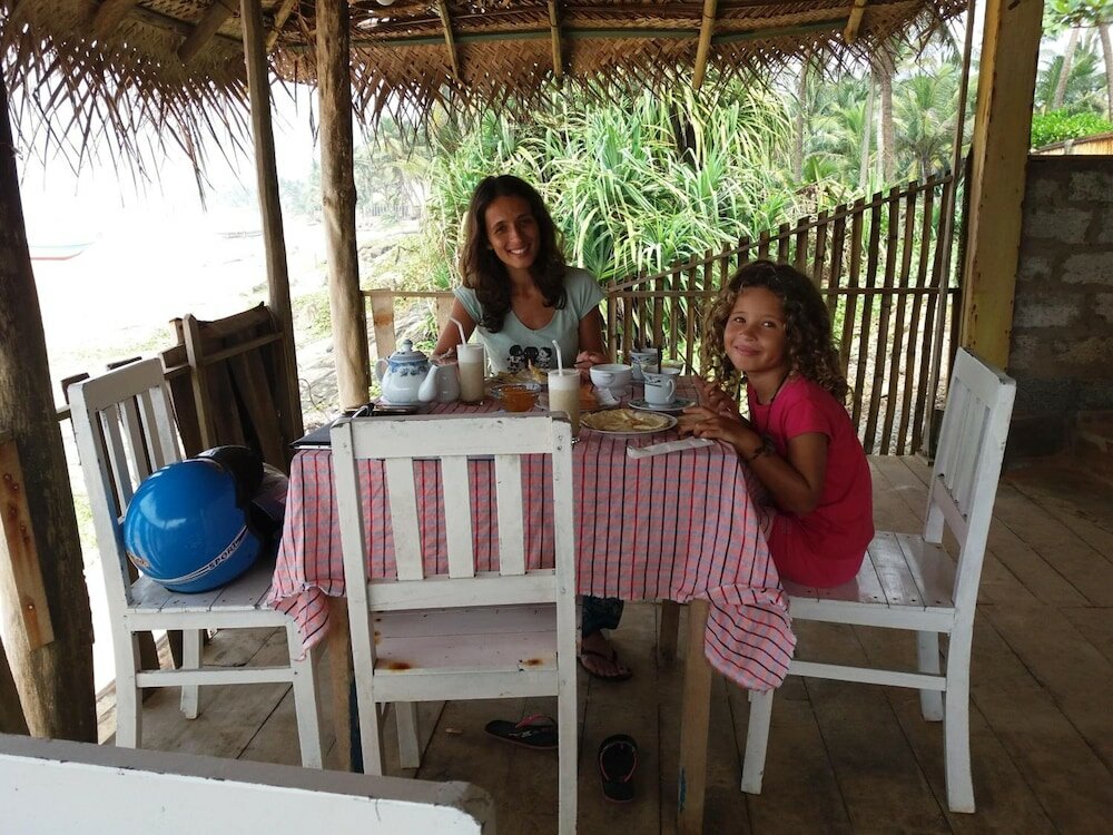 Фото Malika Yellow House