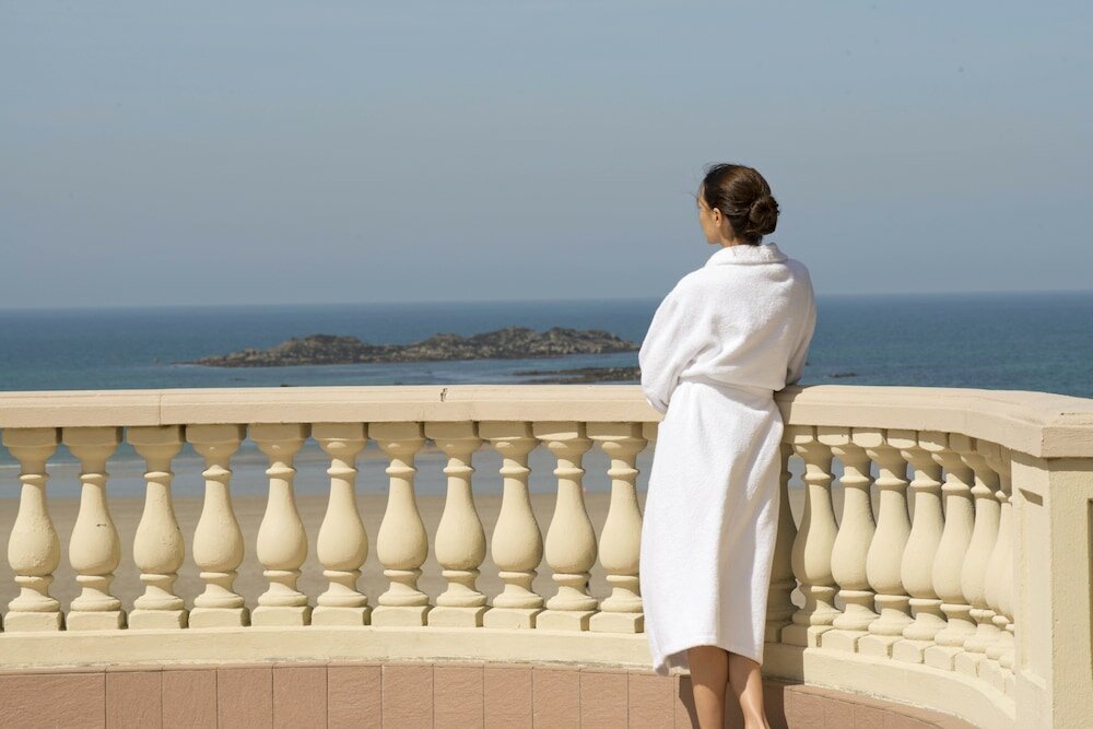 Фото Grand Hôtel Des Thermes