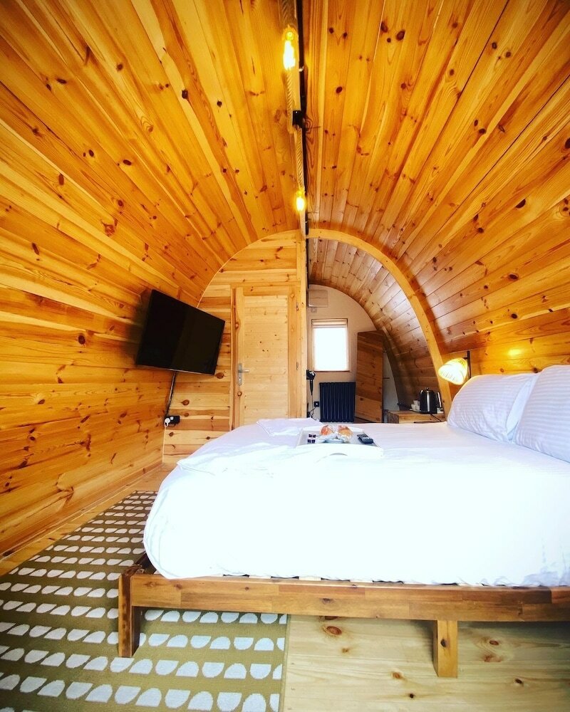 Фото Canal Cottages