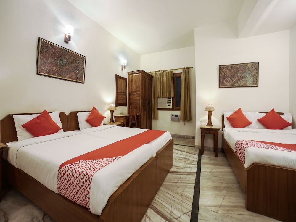 Фото Oyo 27041 Hotel Luna Rosa