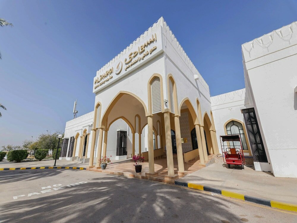 Фото Capital O133 Al Sawadi Beach Resort & SPA