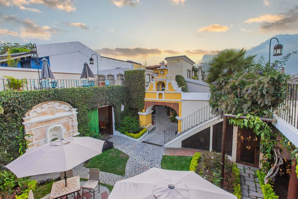 Фото отеля 1