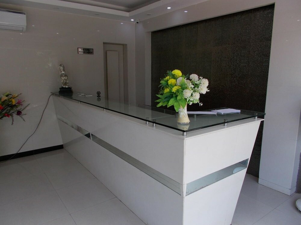 Фото Lotus Bay View Hotel