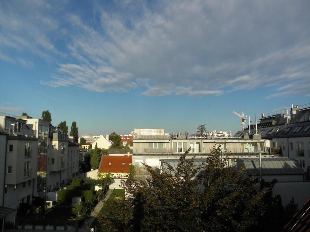 Фото Hotel Donaustadt Kagran