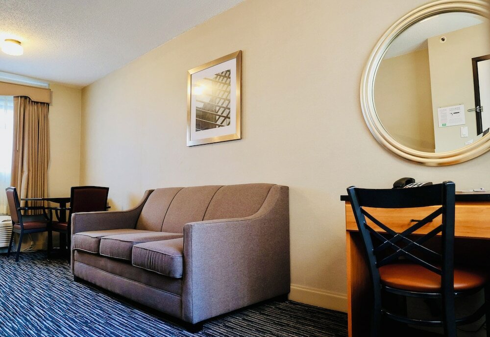 Фото City Center Inn & Suites