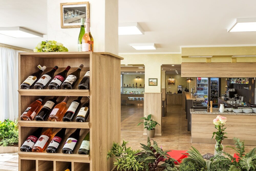 Фото Grami Hotel Sofia