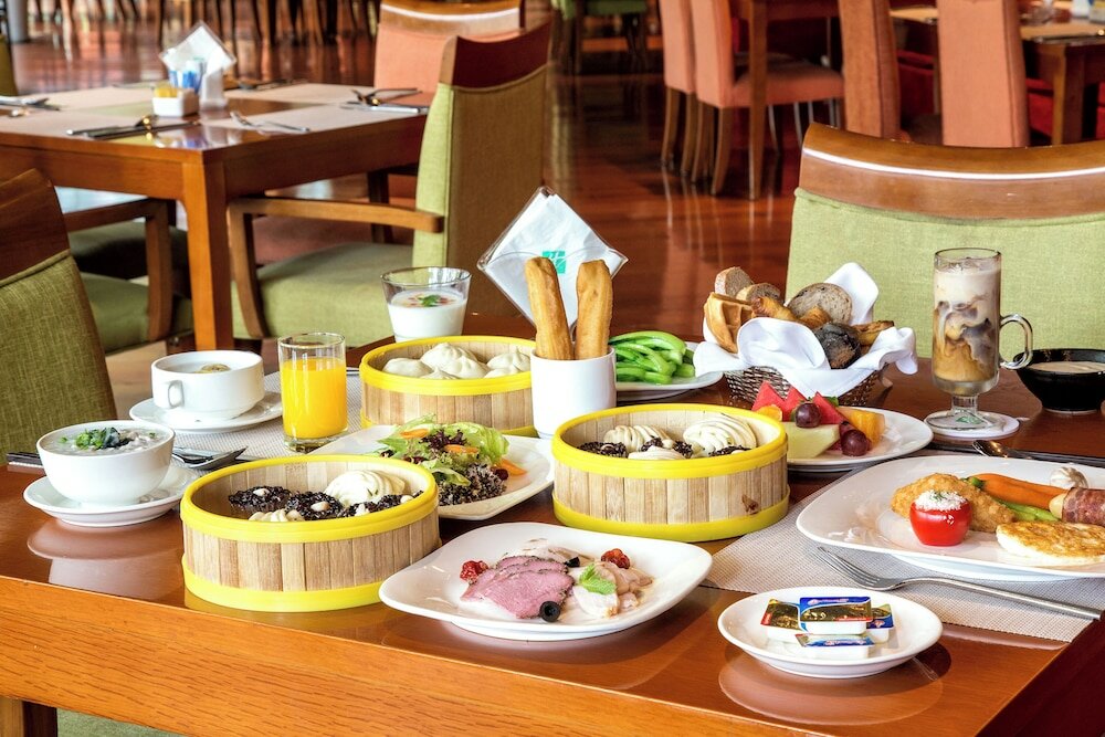 Фото Holiday Inn Chengdu Century City-Westtower