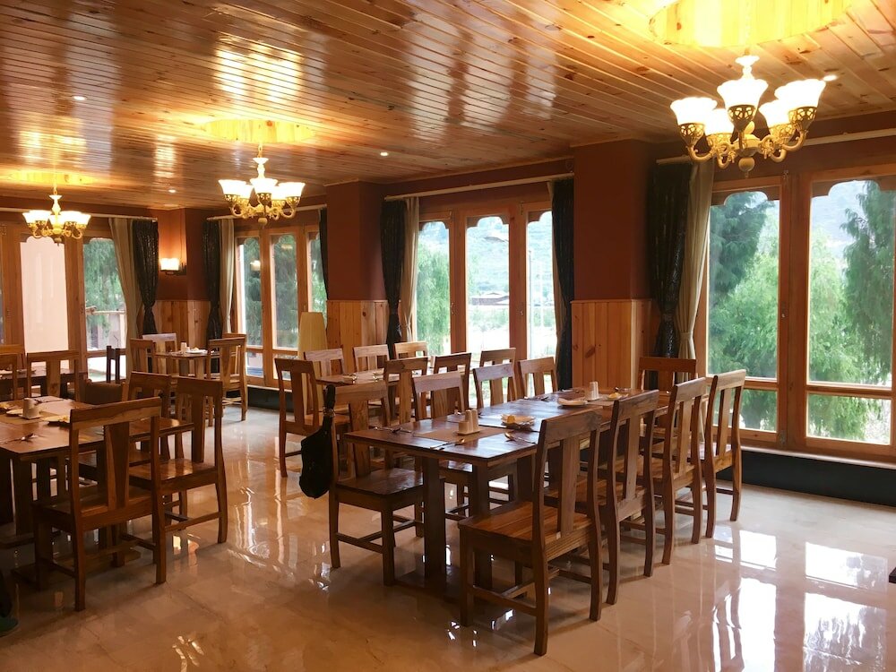 Фото Hotel Khamsum