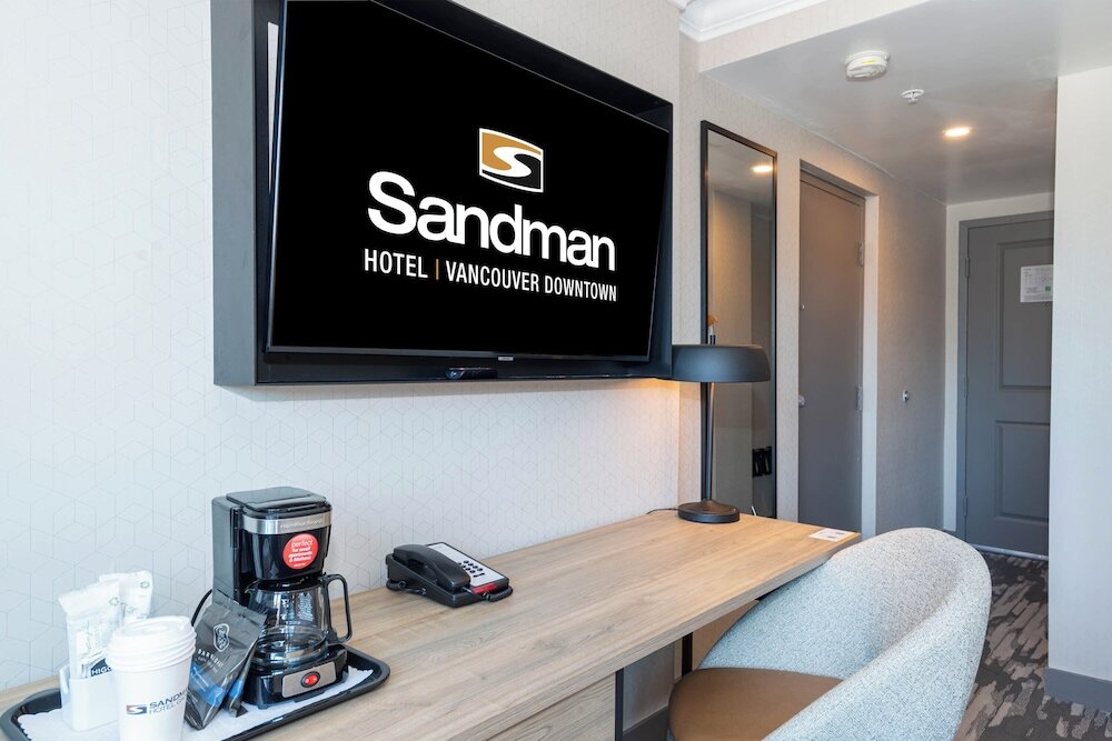 Фото Sandman Hotel Vancouver Downtown