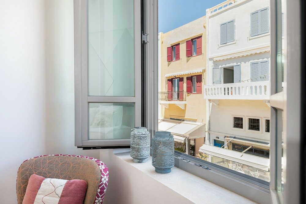 Фото Aisha Petite Suites