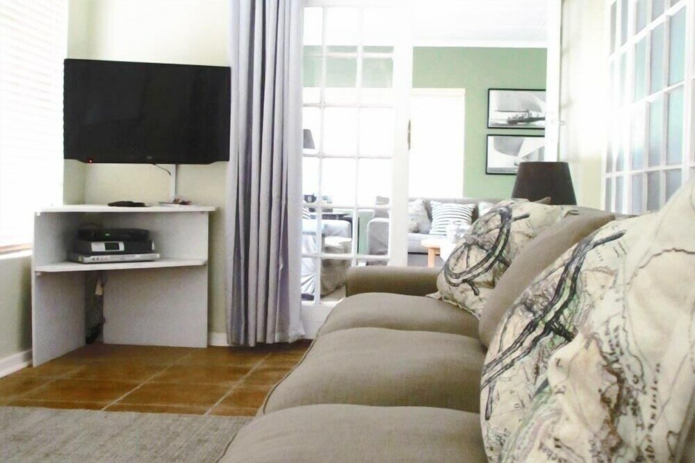 Фото 16 On Main Arniston