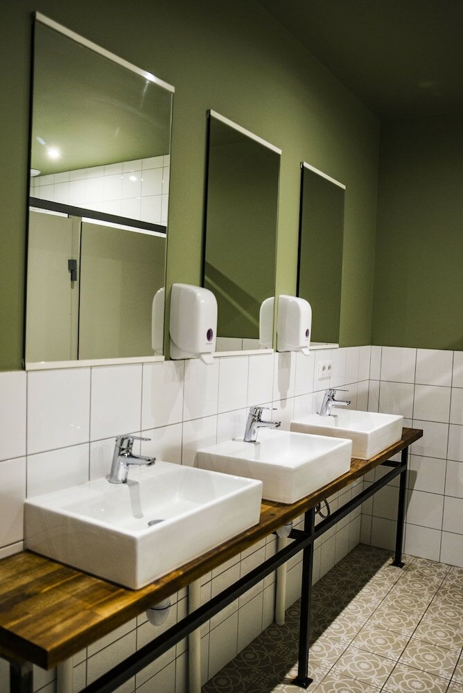 Фото Georges Hostel & Café