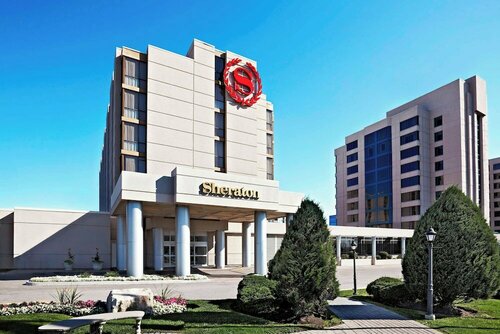 Гостиница Sheraton Parkway Toronto North Hotel & Suites в Маркеме
