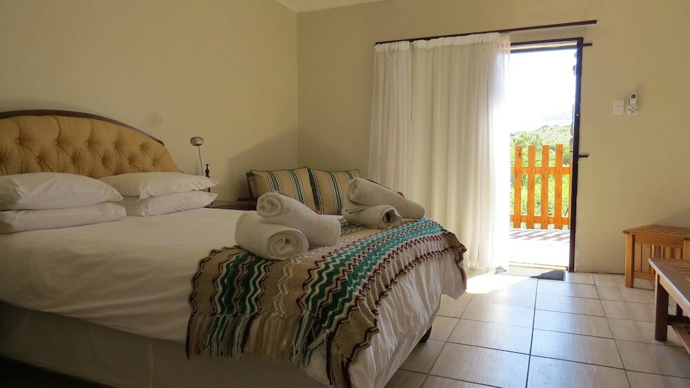 Фото Karoo-Koppie Guesthouse