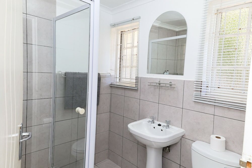 Фото George Lodge International