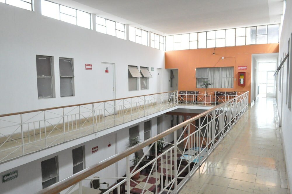 Фото Hotel Metropolitan I