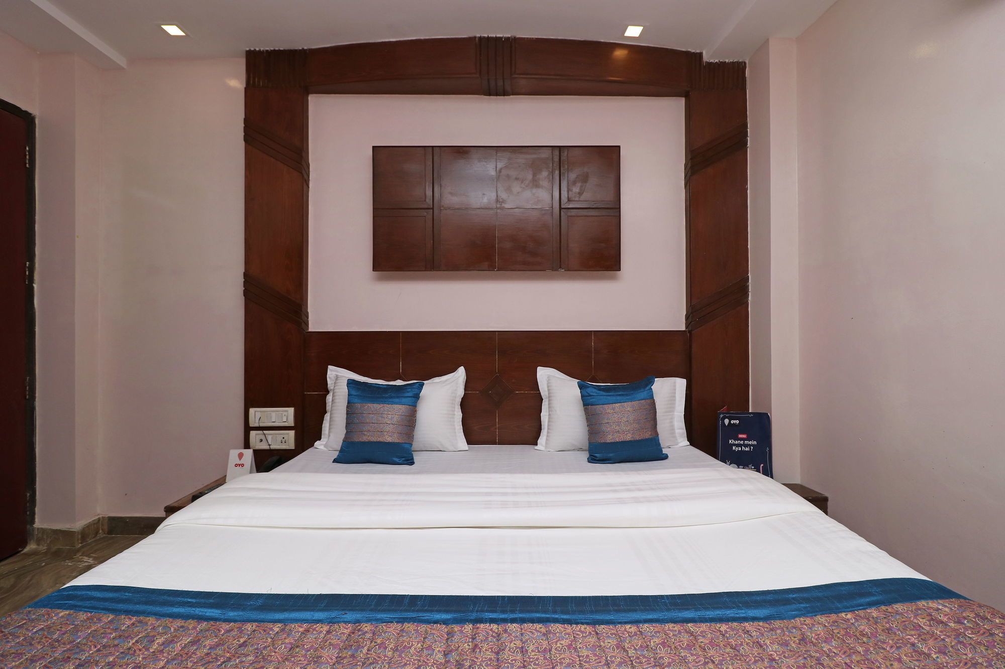 Фото Oyo 5494 Hotel Odeon Continental