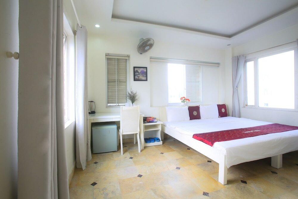 Фото Daystar Hotel