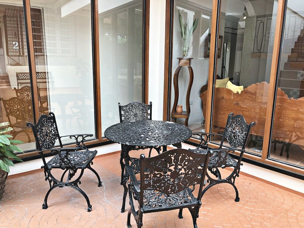 Фото Casa Roces Bed and Breakfast