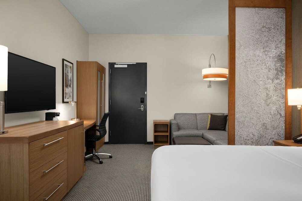 Фото Hyatt Place Iowa City Downtown