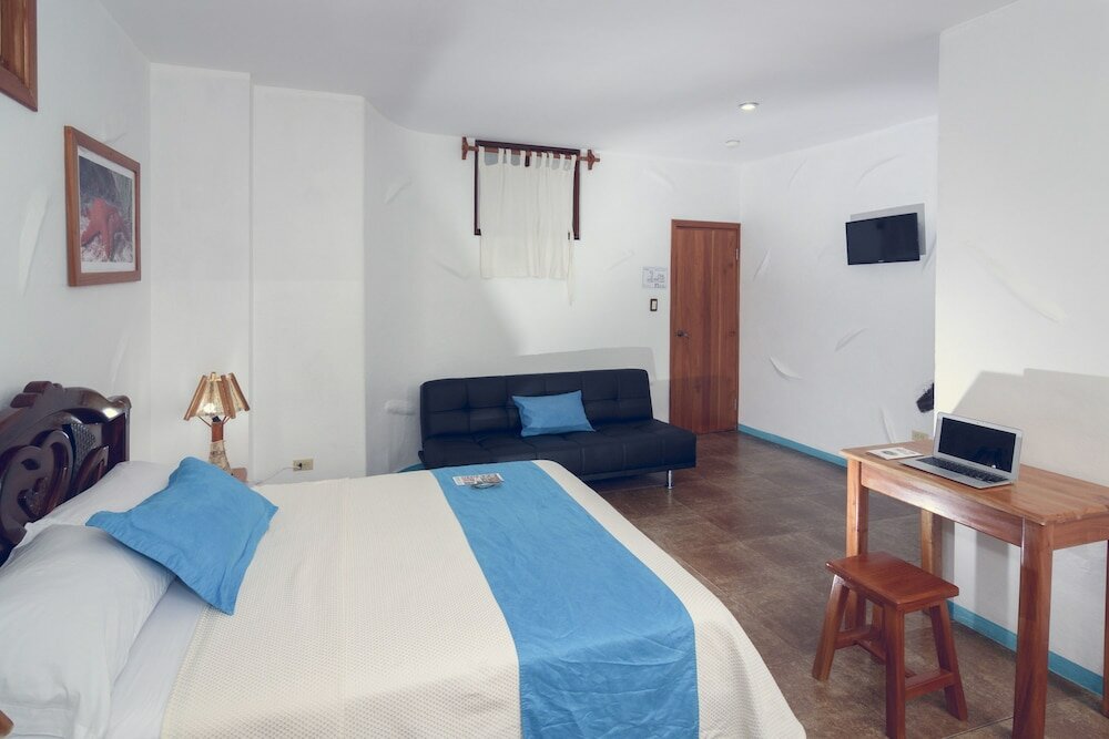 Фото Galapagos Native