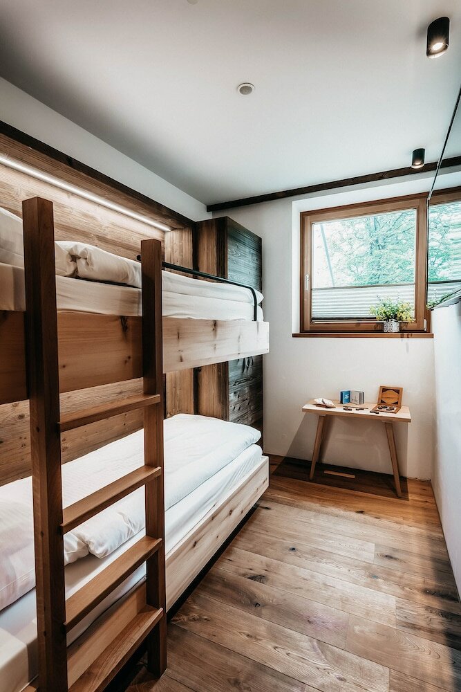 Фото Werdenfelserei