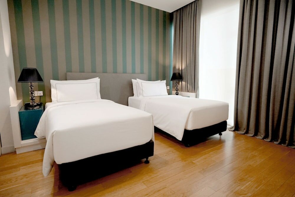 Фото The Face Suites