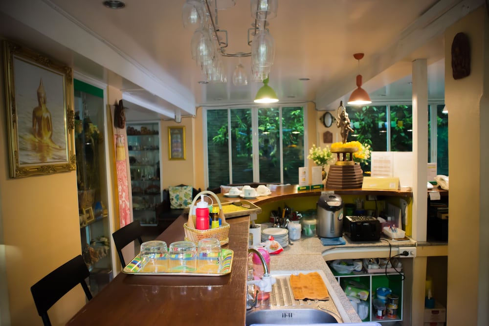 Фото Samsen sam Place