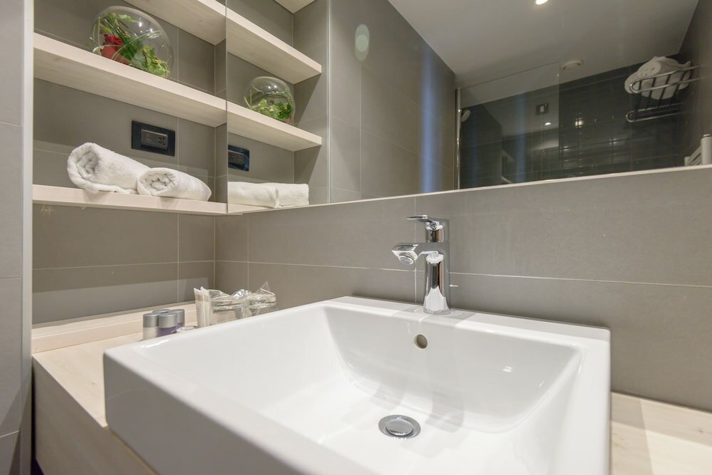 Фото Hotel Kolovare